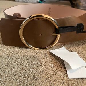 Thick brown belt H & M gold buckle NWT